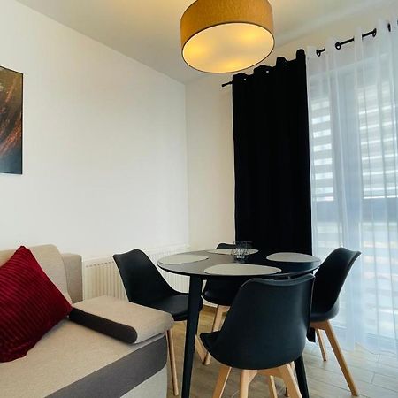Apartamenty Na Wiejskiej אוסטרוני מורסקי מראה חיצוני תמונה