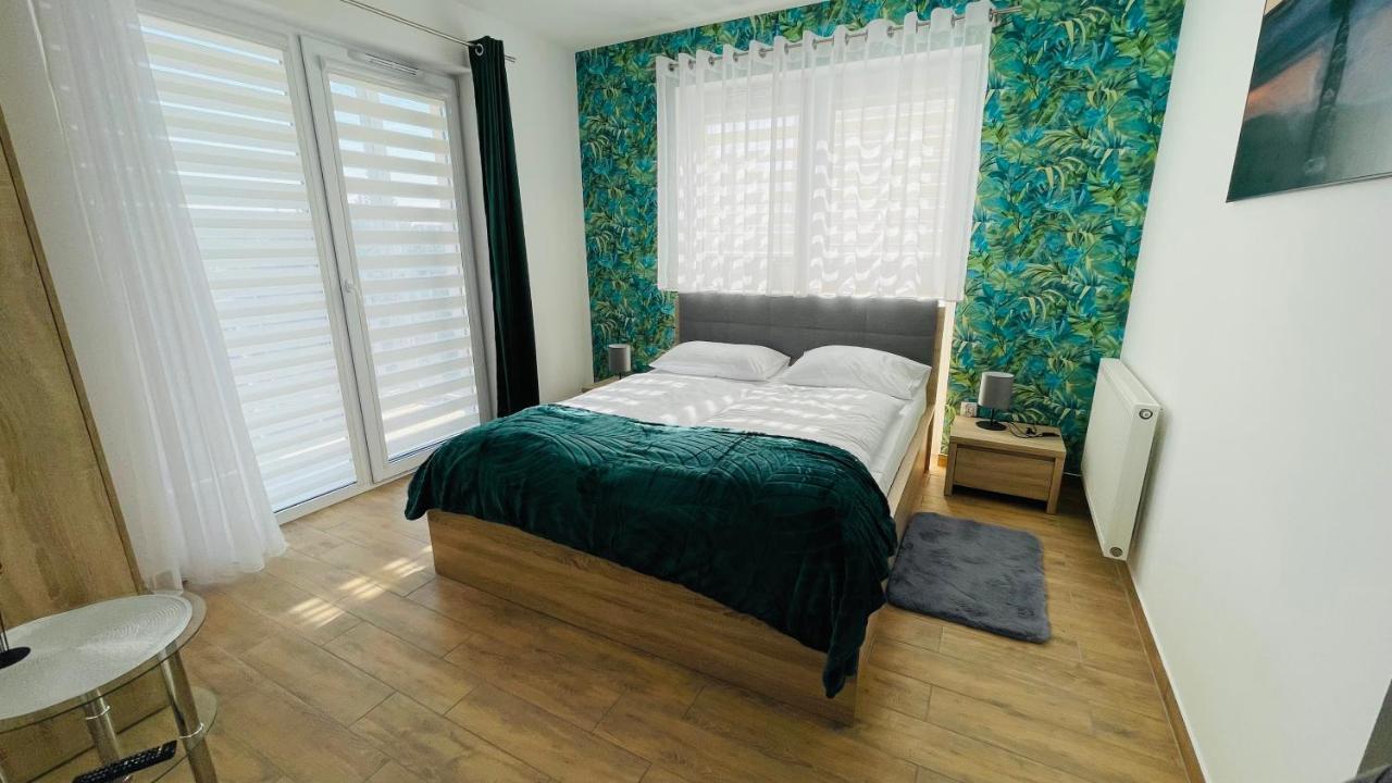 Apartamenty Na Wiejskiej אוסטרוני מורסקי מראה חיצוני תמונה