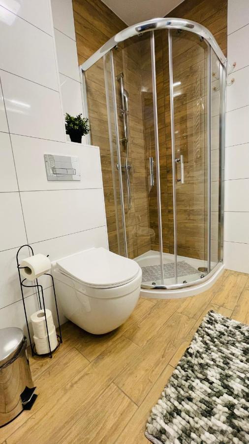 Apartamenty Na Wiejskiej אוסטרוני מורסקי מראה חיצוני תמונה