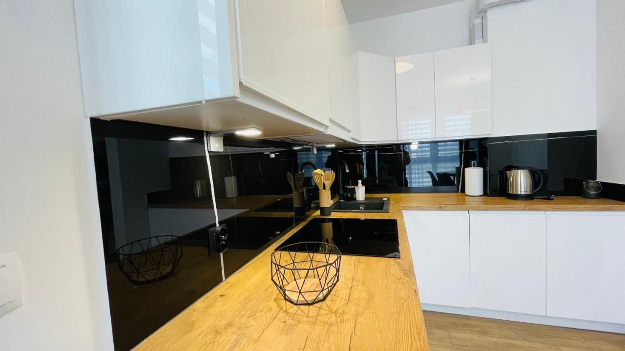 Apartamenty Na Wiejskiej אוסטרוני מורסקי מראה חיצוני תמונה