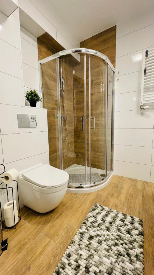 Apartamenty Na Wiejskiej אוסטרוני מורסקי מראה חיצוני תמונה
