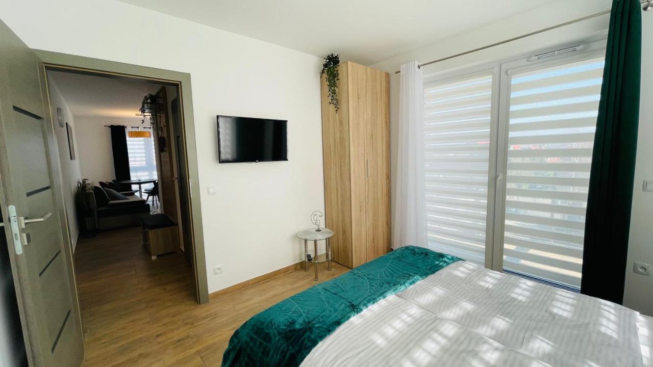 Apartamenty Na Wiejskiej אוסטרוני מורסקי מראה חיצוני תמונה